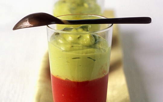 recette Créaline : verrine de gazpacho au guacamole
